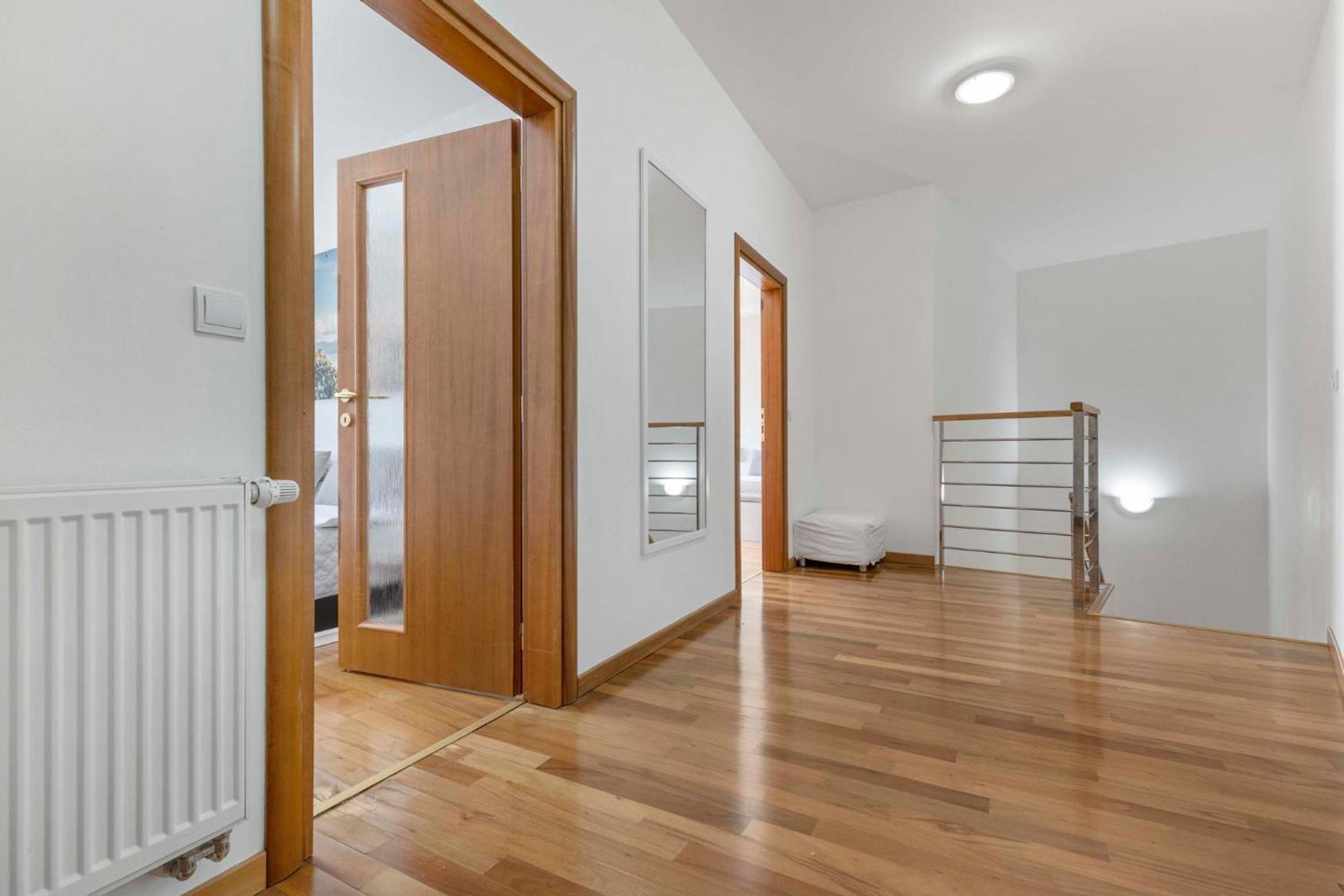 Charming Apartment In The Heart Of Bratislava Eksteriør bilde