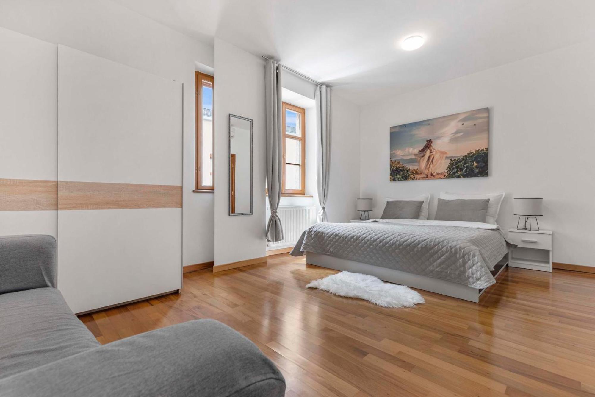 Charming Apartment In The Heart Of Bratislava Eksteriør bilde