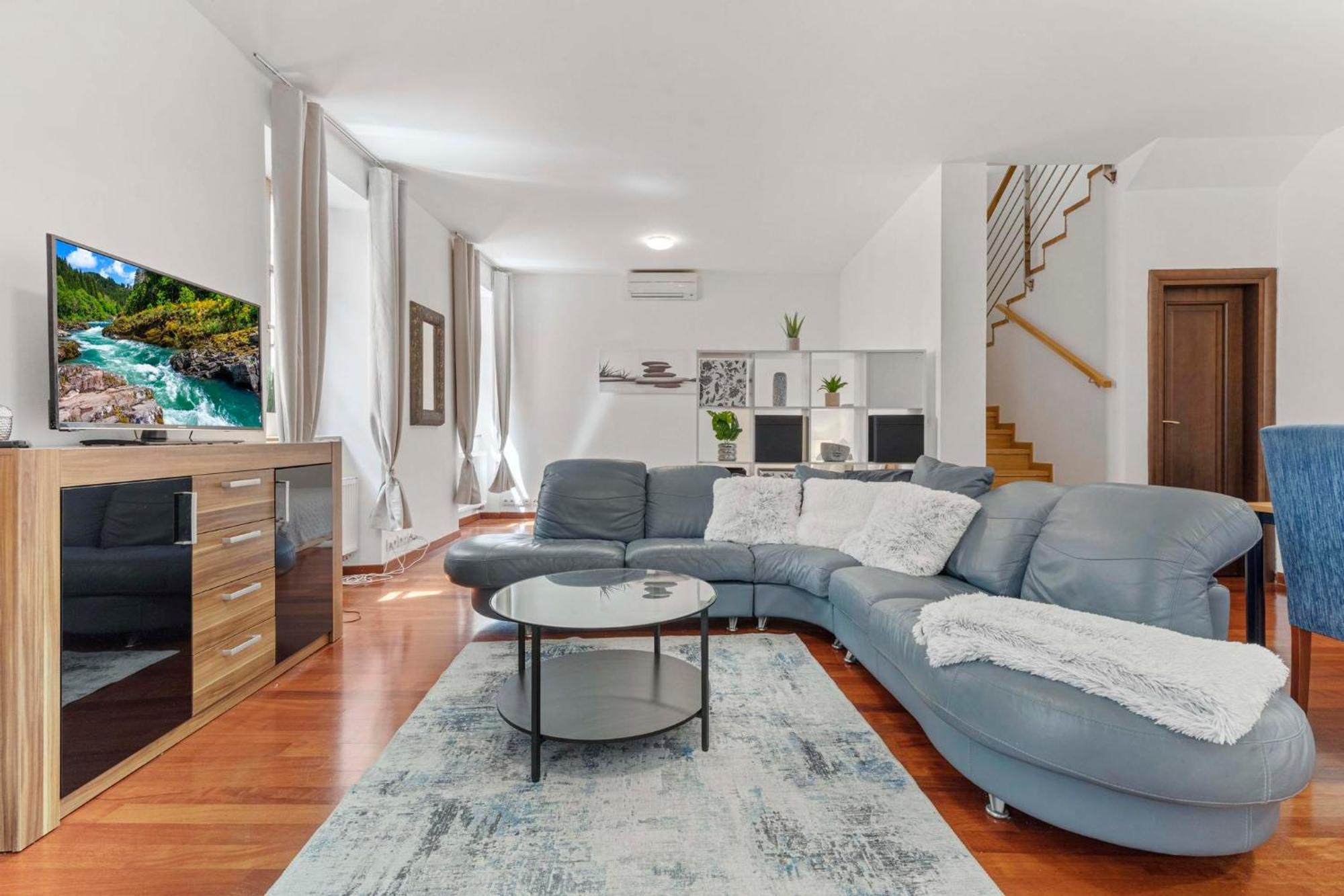 Charming Apartment In The Heart Of Bratislava Eksteriør bilde