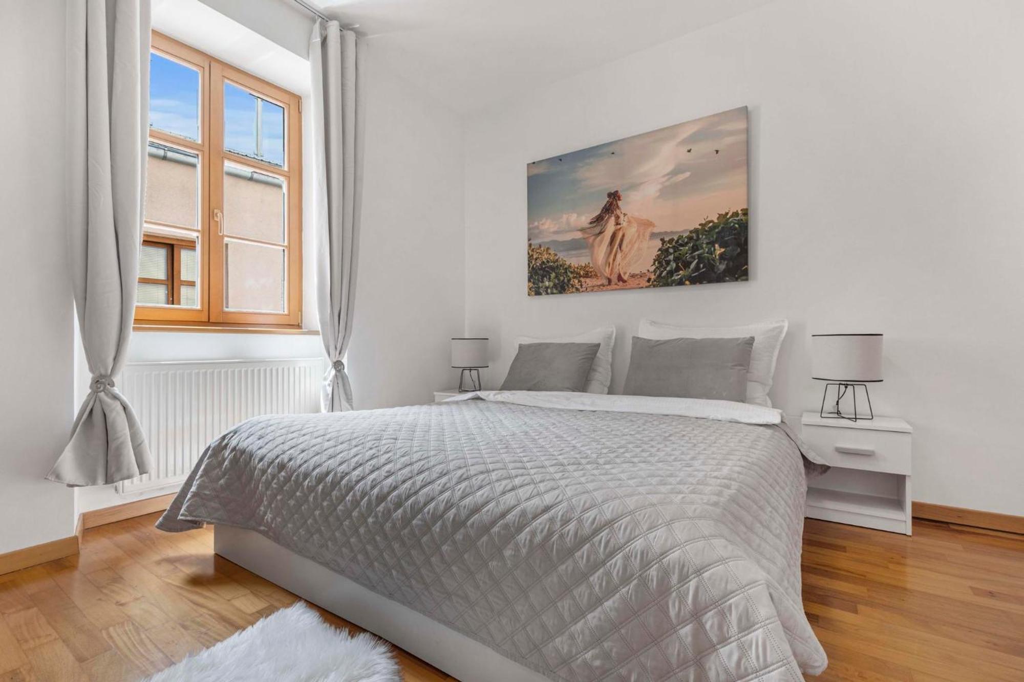 Charming Apartment In The Heart Of Bratislava Eksteriør bilde